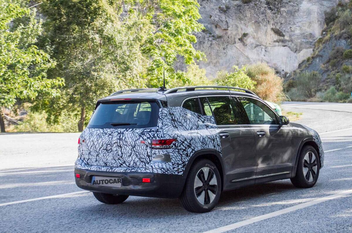 New Mercedes EQB spyshots