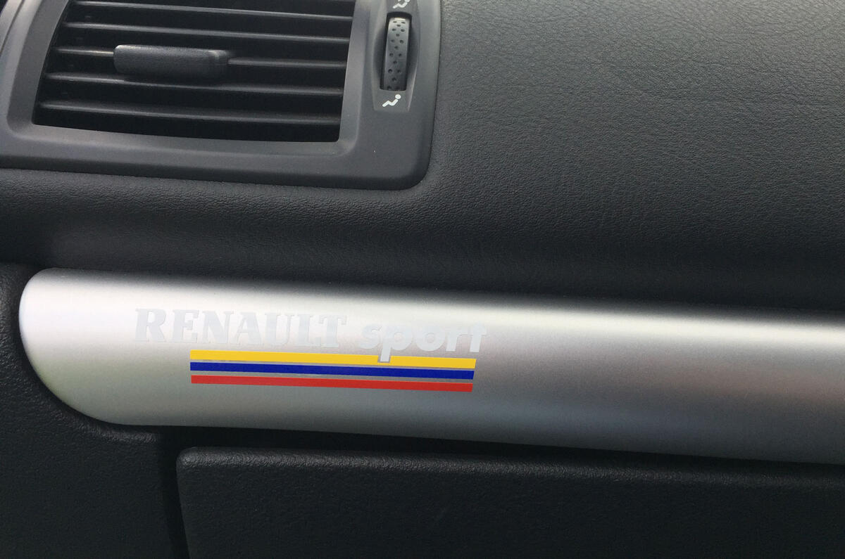 Life with a used Renaultsport Clio 182 – new pics of stripped rear