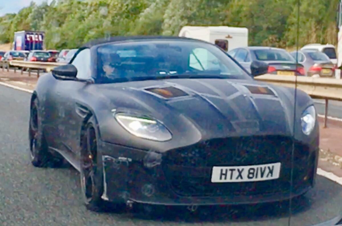 Aston Martin DBS Superleggera reader front