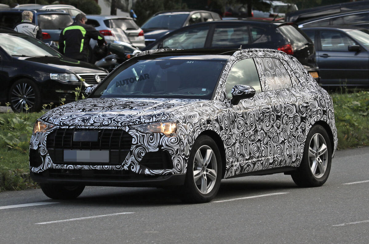 2018 Audi Q3 – new pics of future BMW X1 rival