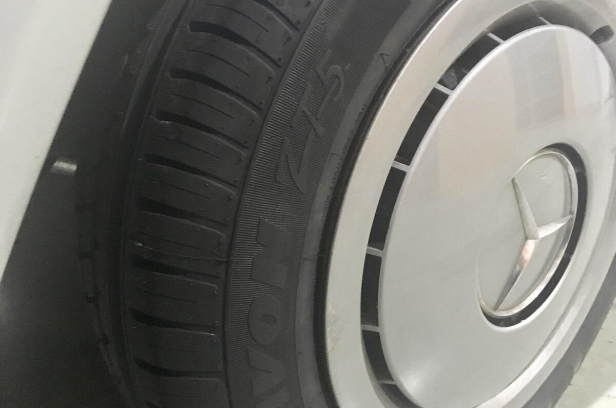 Mercedes 190E