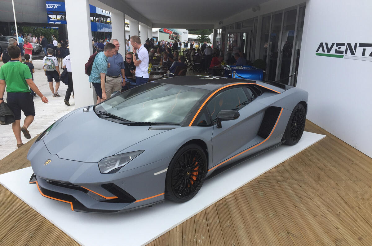 LAMBORGHINI AVENTADOR S: One-off colour scheme was created for Goodwood
