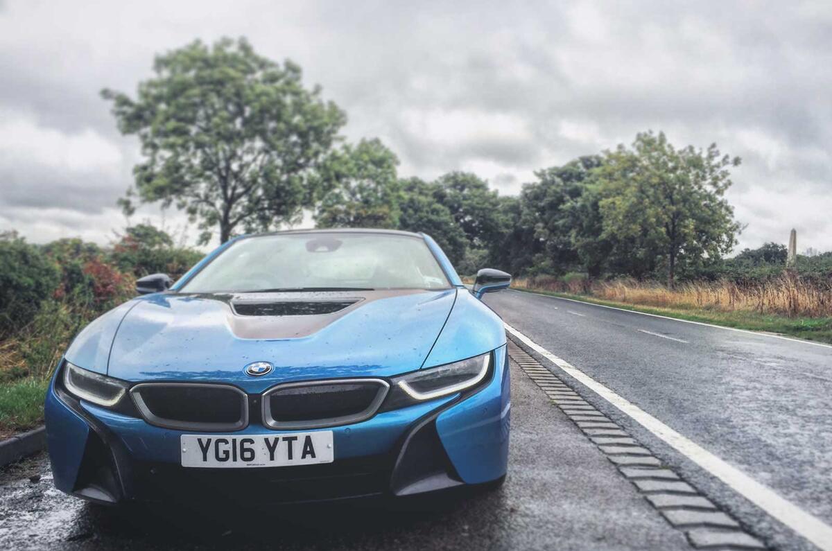 BMW i8 