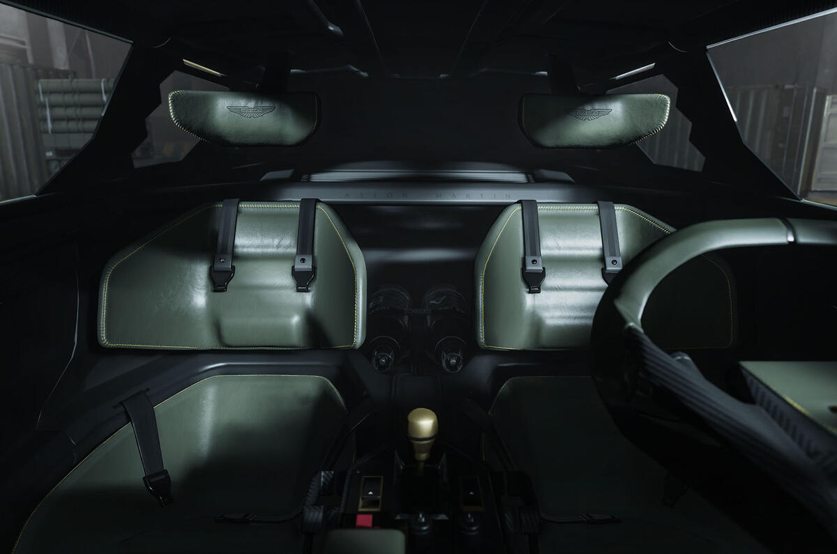 In Game AstonMartin Dreadnought 07