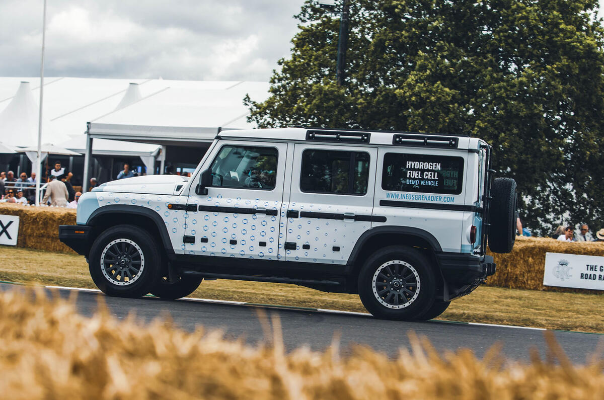 Ineos Grenadier FCEV Goodwood 2023 side tracking Ineos Grenadier FCEV Goodwood 2023 side tracking