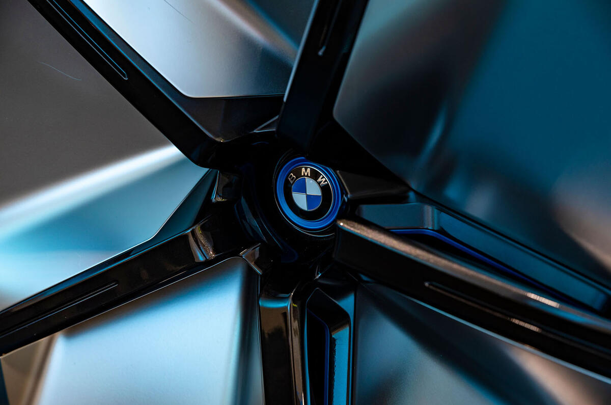 BMW Vision iNext