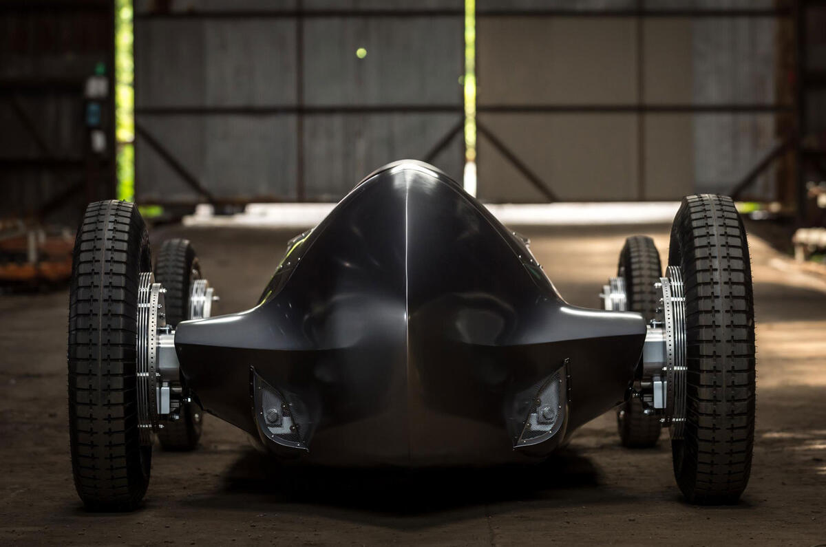 Infiniti to reveal retro concept at Pebble Beach