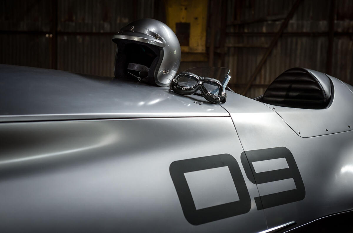 Infiniti to reveal retro concept at Pebble Beach