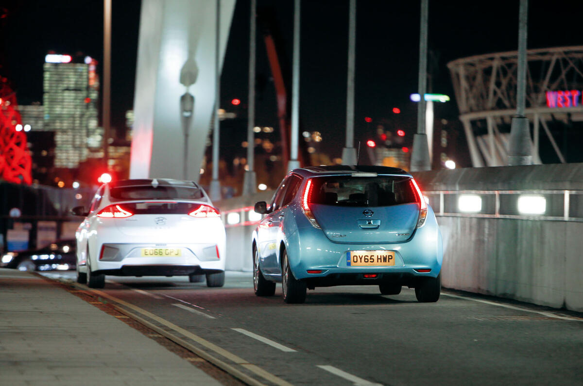 Hyundai Ioniq, Volkswagen E-Golf, BMW i3 vs Nissan Leaf - electric vehicle group test