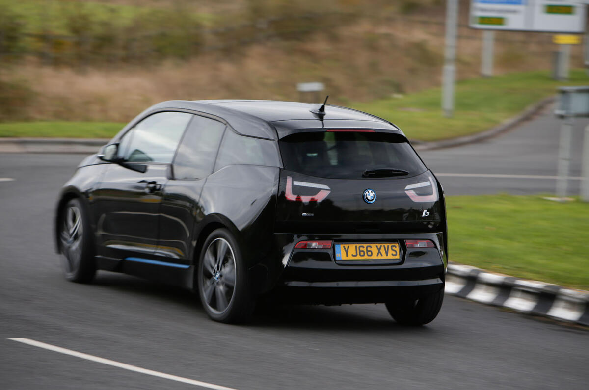 Hyundai Ioniq, Volkswagen E-Golf, BMW i3 vs Nissan Leaf - electric vehicle group test