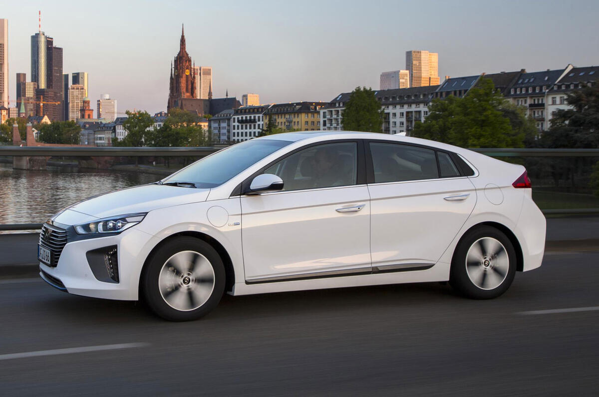 New Hyundai Ioniq plug-in to join electrified range, priced from £24,995