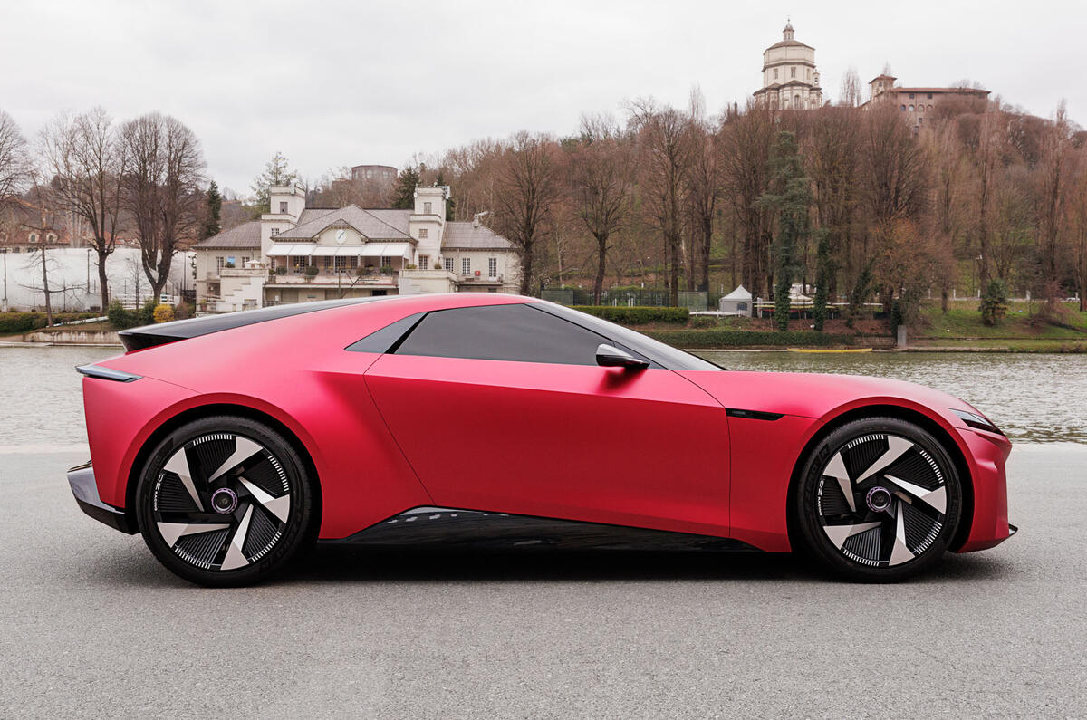 Italdesign Vision Rapida side outdoors Italdesign Vision Rapida side outdoors