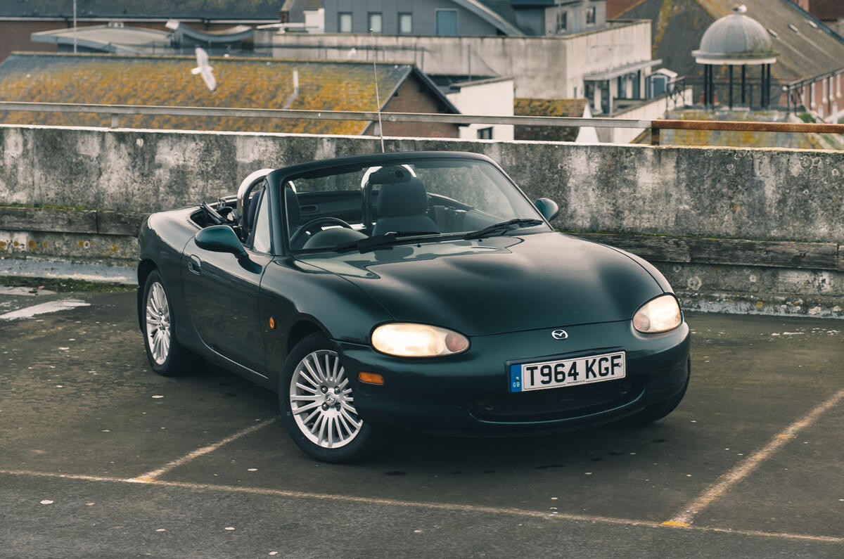 Jack Harrison Mazda MX 5 NB lead