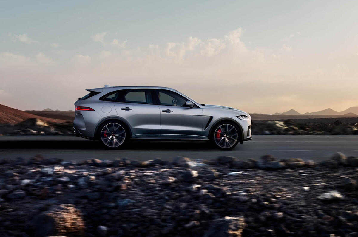 Jaguar F-Pace SVR