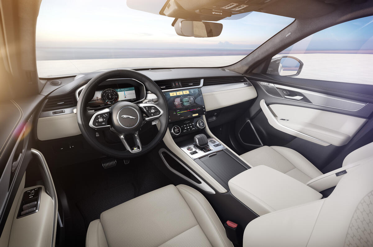 Jag F PACE 22MY 04 Light Oyster Interior 110821 Jag F PACE 22MY 04 Light Oyster Interior 110821