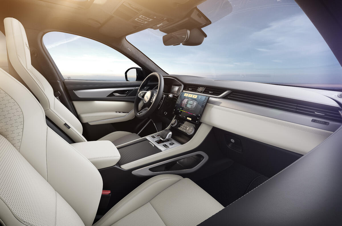 Jag F PACE 22MY 06 Light Oyster Interior 110821 Jag F PACE 22MY 06 Light Oyster Interior 110821