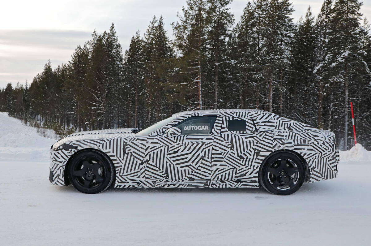 Jaguar 4dr GT Camo side  Jaguar 4dr GT Camo side