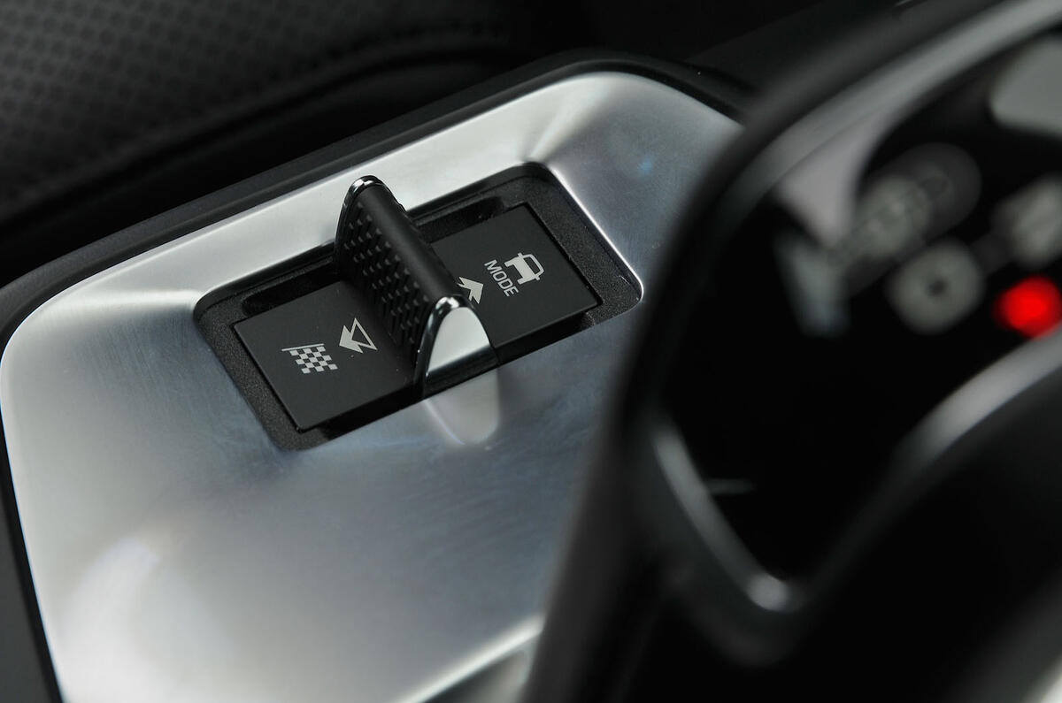First ride: Jaguar E-Pace driving modes