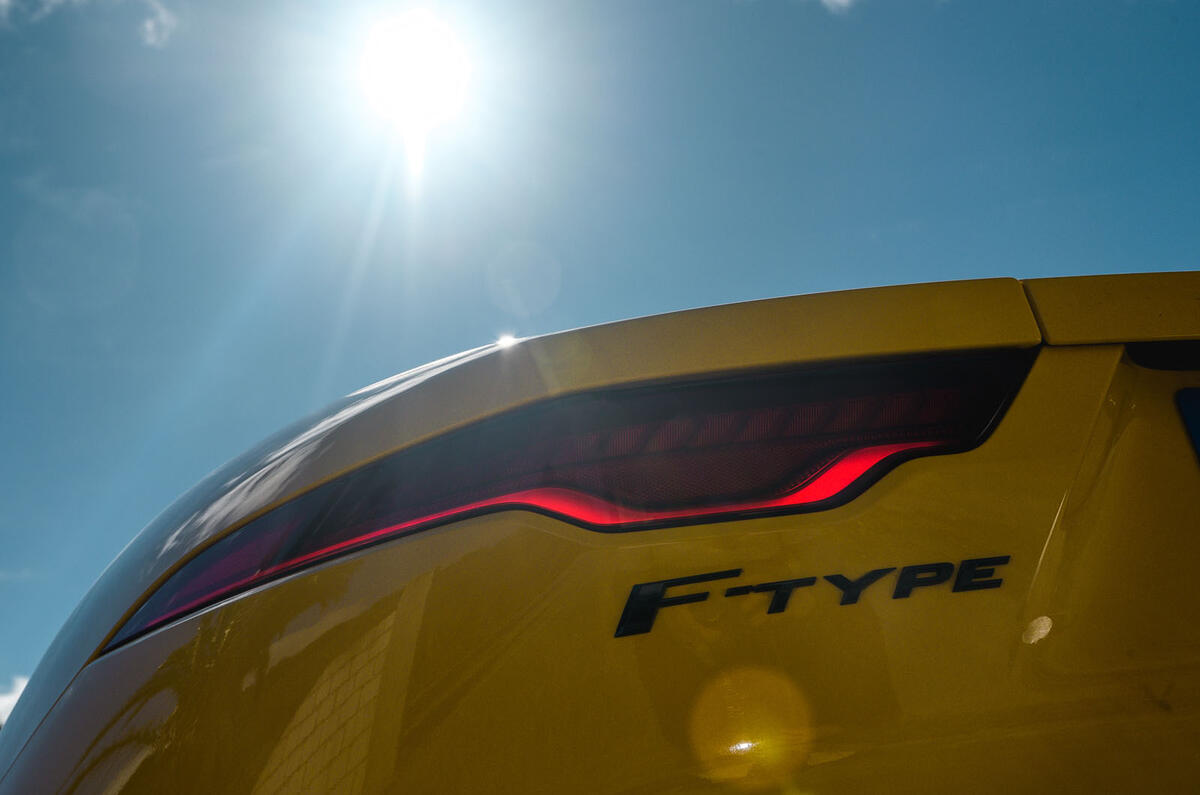 Jaguar F Type 2020 rear light Jaguar F Type 2020 rear light