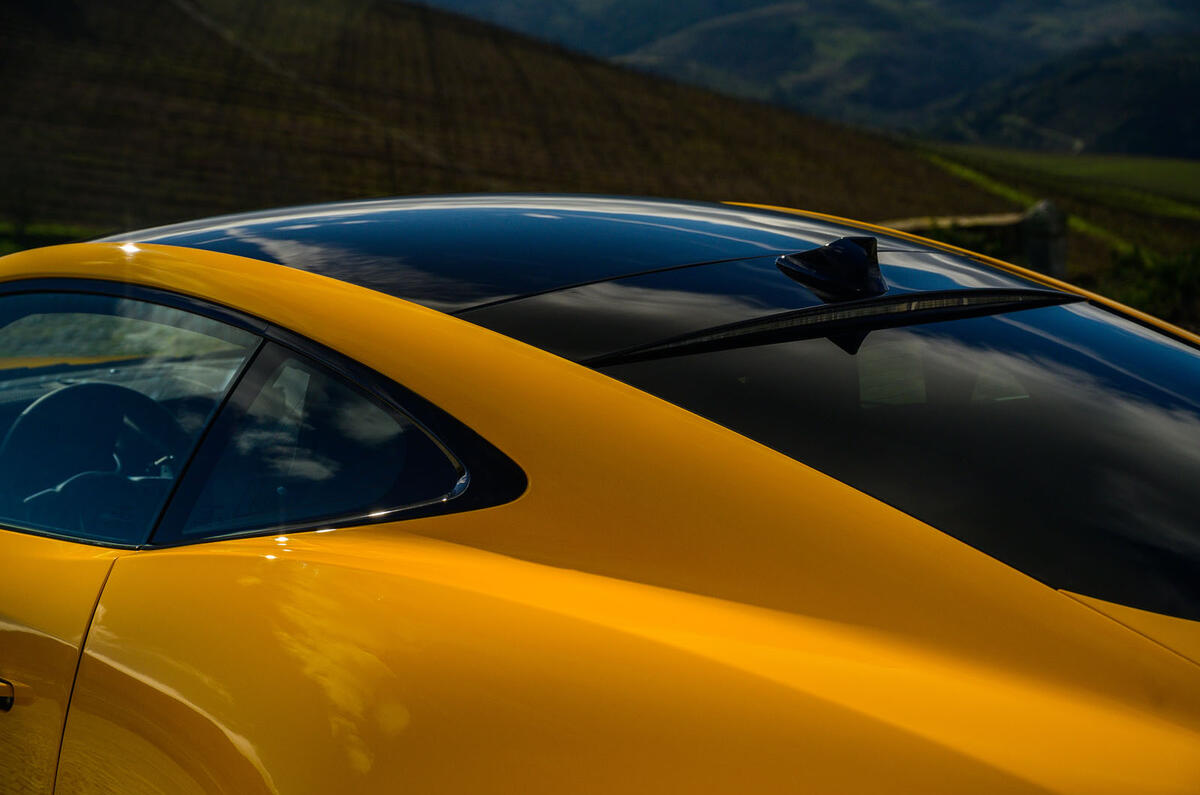 Jaguar F Type 2020 roof Jaguar F Type 2020 roof