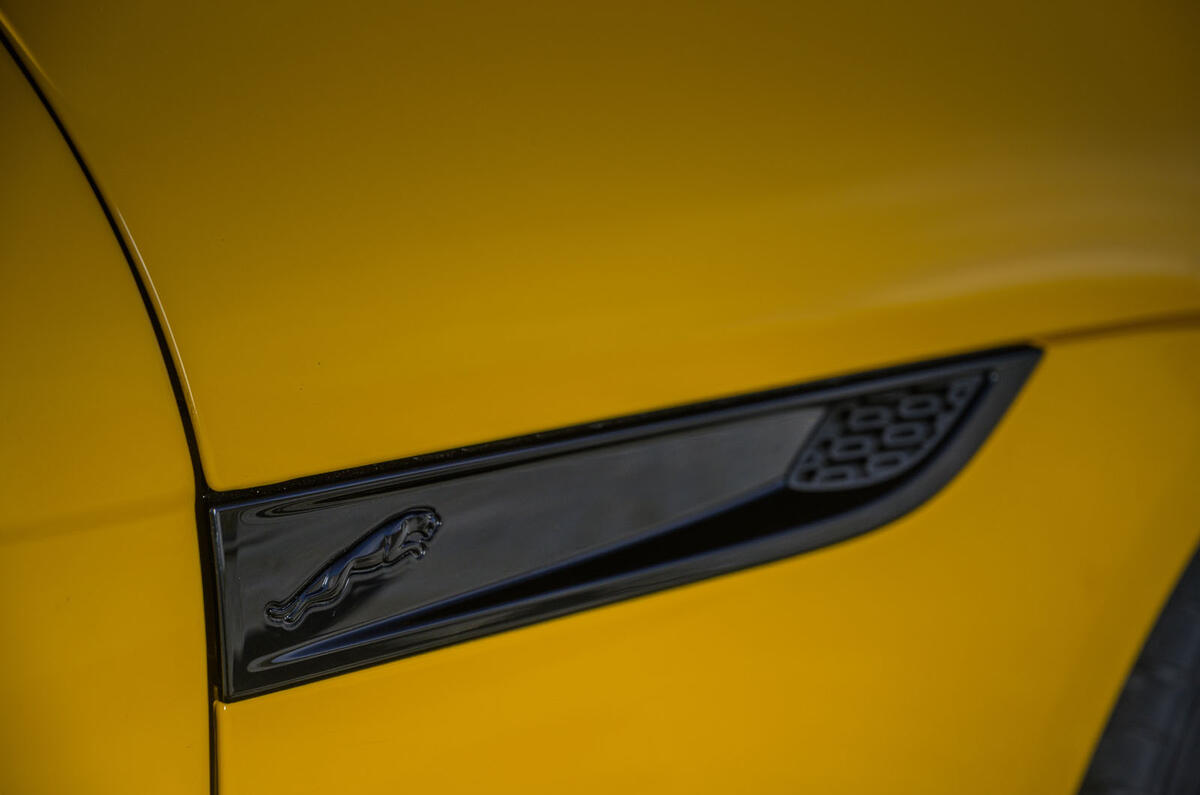 Jaguar F Type 2020 side vent Jaguar F Type 2020 side vent