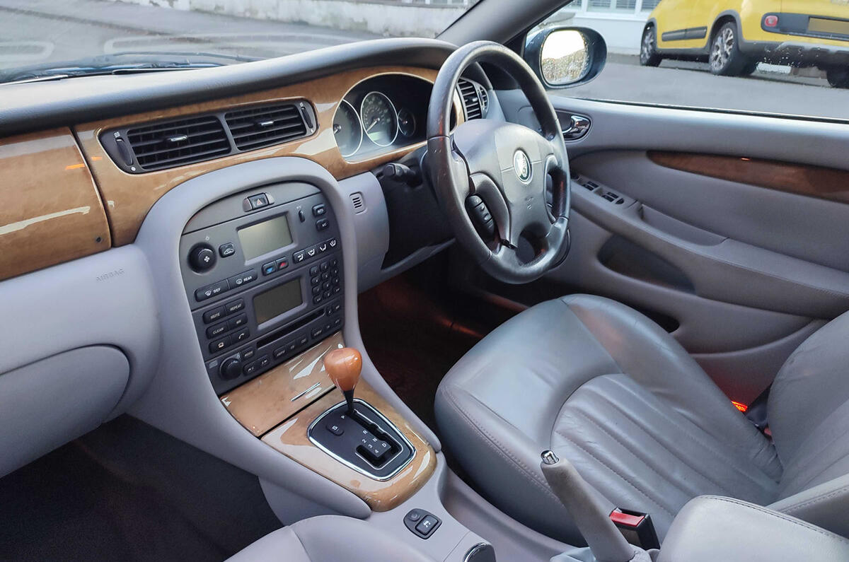 Jaguar X Type Alex Wolstenholme dashboard Jaguar X Type Alex Wolstenholme dashboard