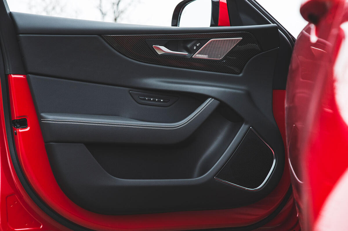 Jaguar XE door card Jaguar XE door card