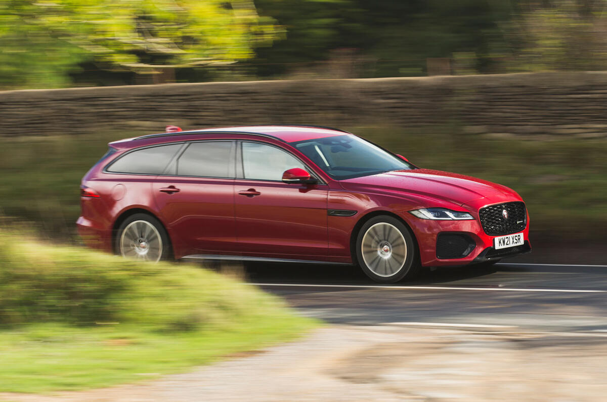 Jaguar XF Sportbrake 2021 front quarter tracking Jaguar XF Sportbrake 2021 front quarter tracking