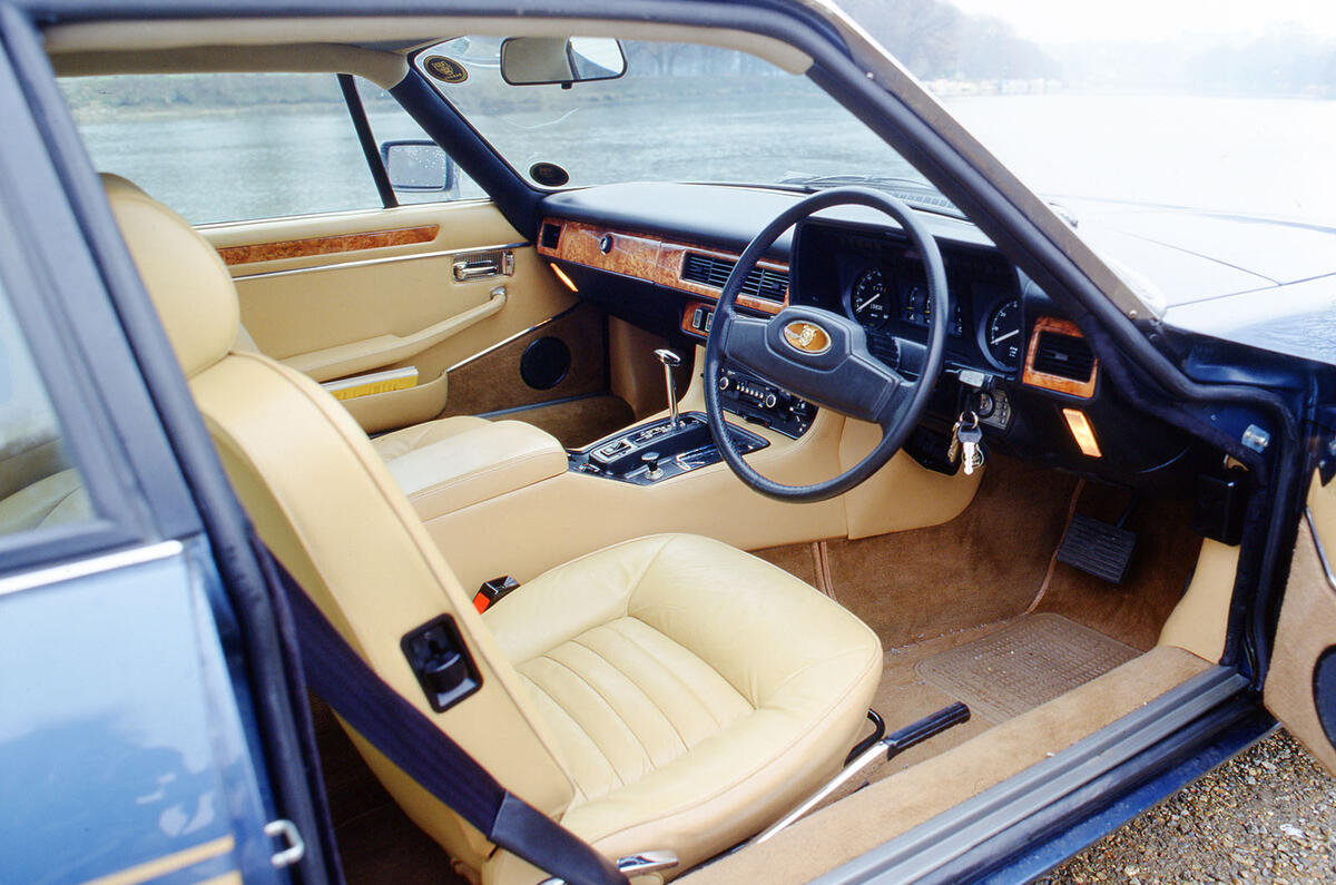 Jaguar XJS interior Jaguar XJS interior