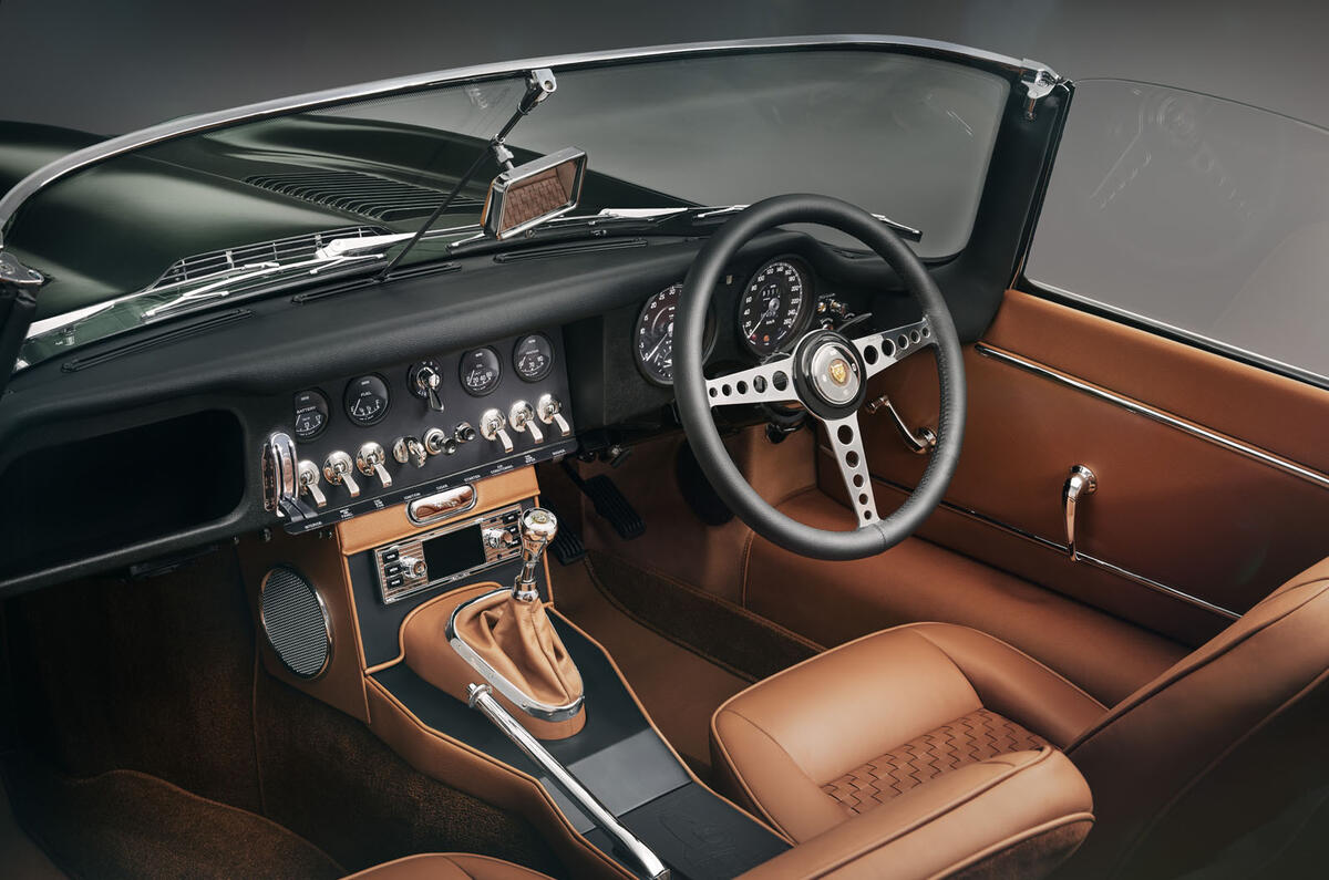 JAGUAR E TYPE 13 INTERIOR JAGUAR E TYPE 13 INTERIOR