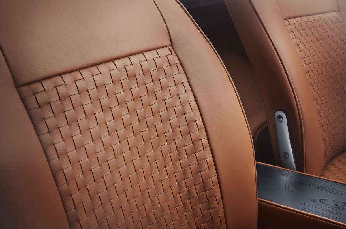 JAGUAR E TYPE 15 INTERIOR JAGUAR E TYPE 15 INTERIOR