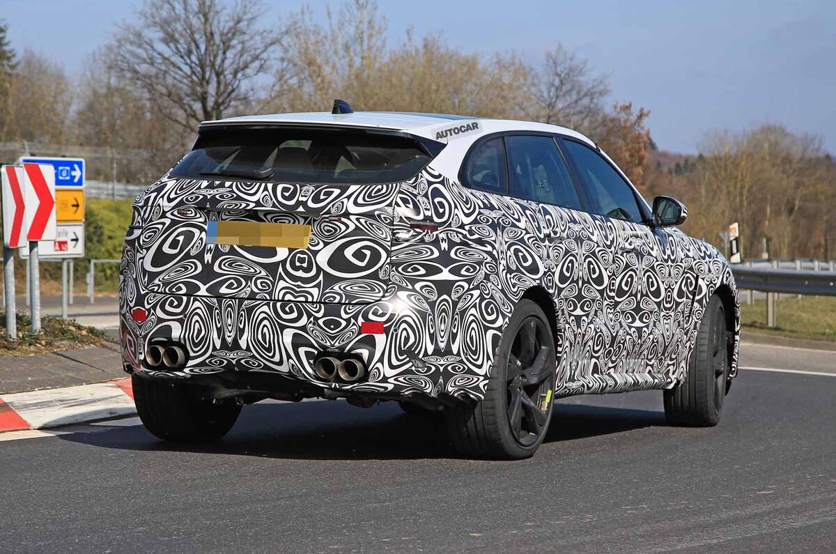 Jaguar F-Pace SVR facelift spyshot - rear side