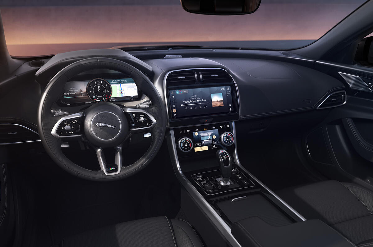 Jaguar XE 23MY 300 SPORT Interior Front View 260422