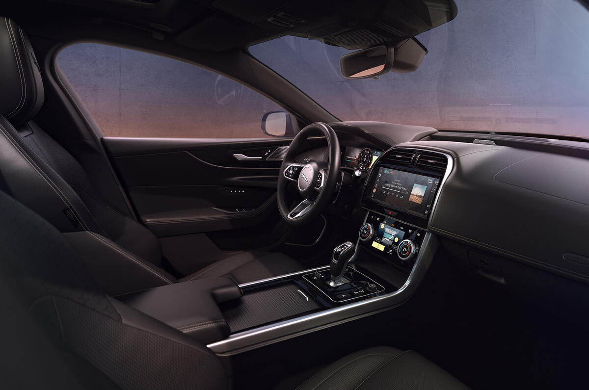 Jaguar XE 23MY 300 SPORT Interior Side View 260422