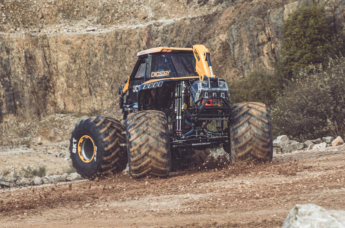 JCB Digatron cornering