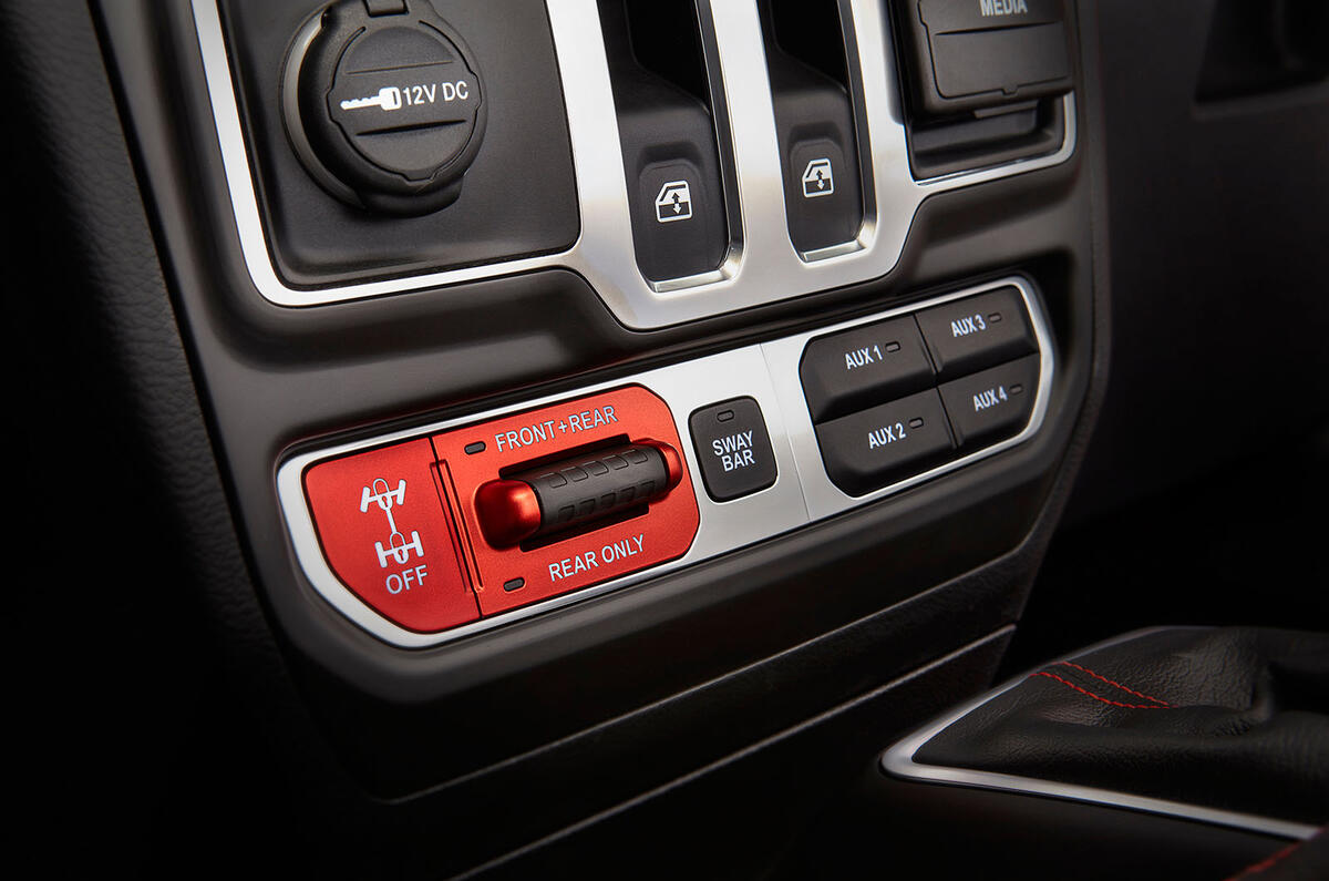 2019 Jeep Wrangler lands with new hybrid engine and big tech boost