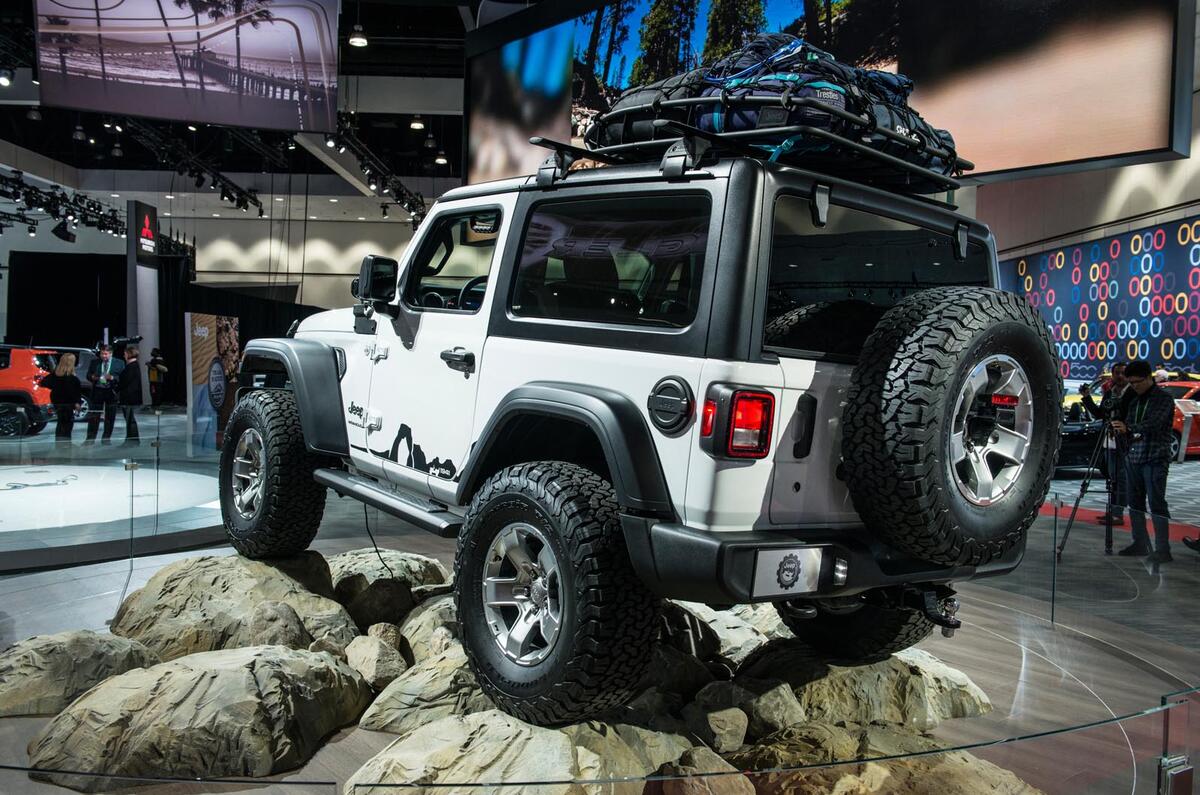 2019 Jeep Wrangler lands with new hybrid engine and big tech boost