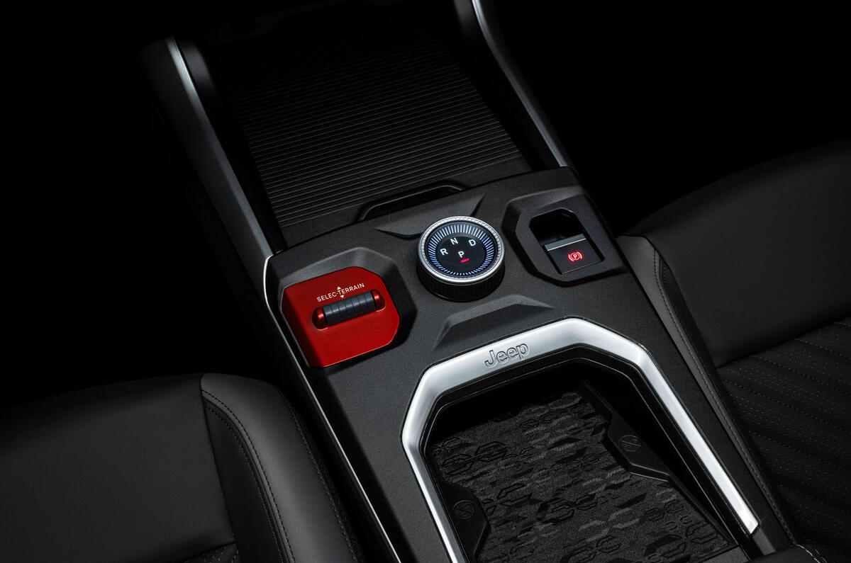 Jeep Compass 2025 centre console controls Jeep Compass 2025 centre console controls