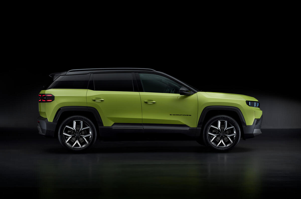 Jeep Compass 2025 side static Jeep Compass 2025 side static