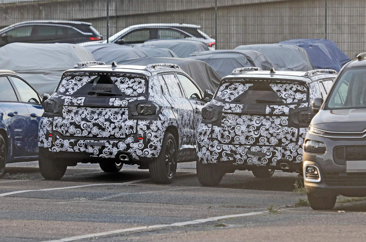 Jeep Baby SUV Spies rear two Jeep Baby SUV Spies rear two