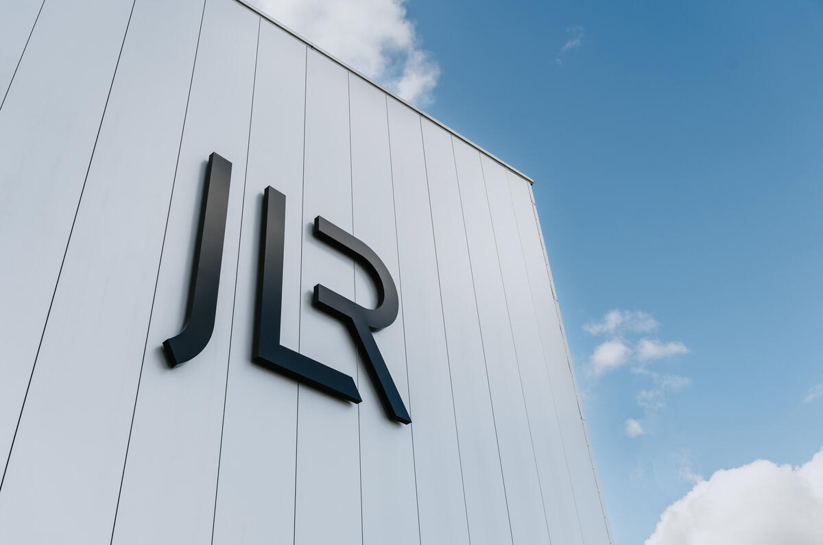 JLR Logo in Situ 7