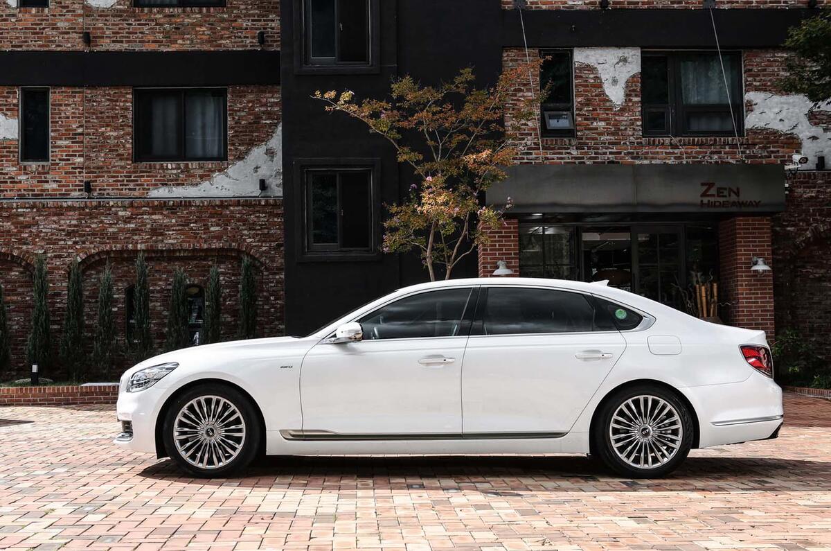 Kia K900