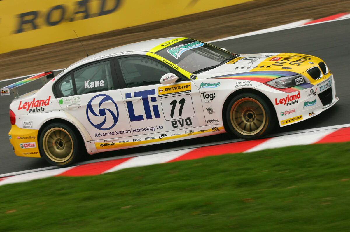 Steven Kane took a sole win in a BMW 320si in 2010