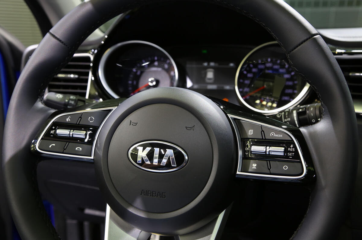 2018 Kia Ceed revealed ahead of Geneva motor show unveiling