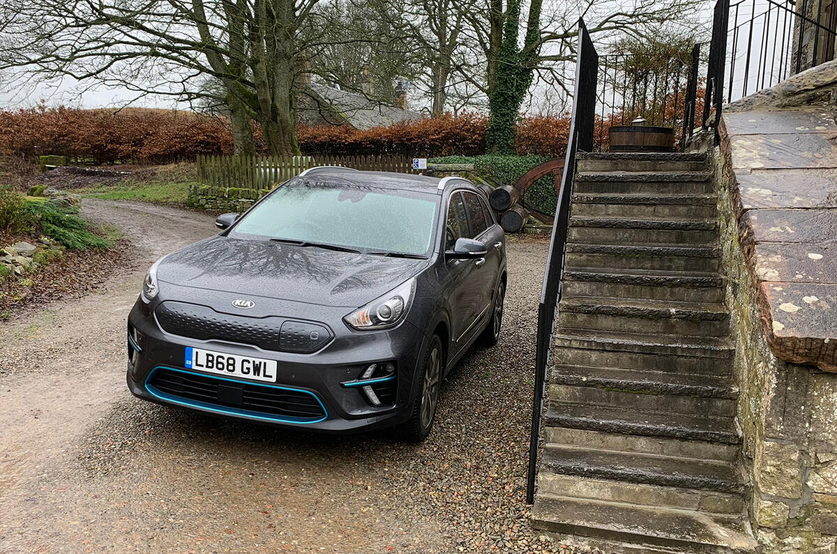 Kia e-Niro to Edinburgh - stairs Kia e-Niro to Edinburgh - stairs