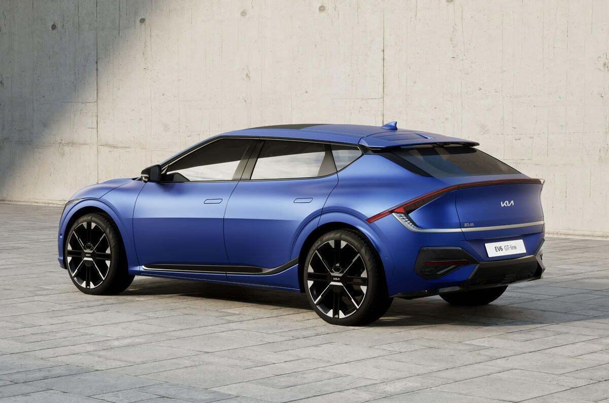 Kia EV6 facelift 2024 rear quarter static