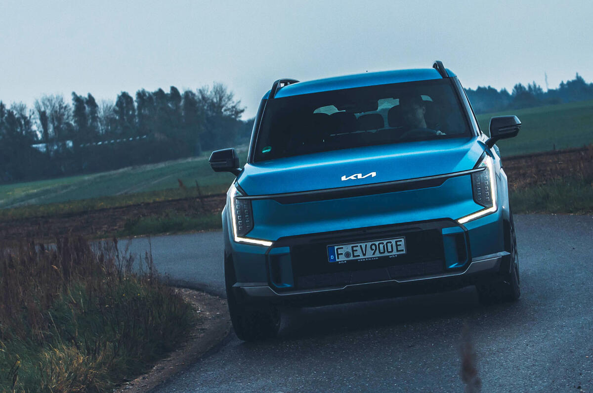 Kia EV9 front cornering Kia EV9 front cornering