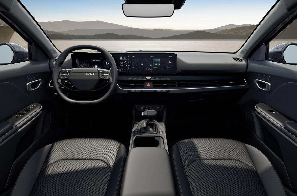 Kia K4 Sportswagon dashboard