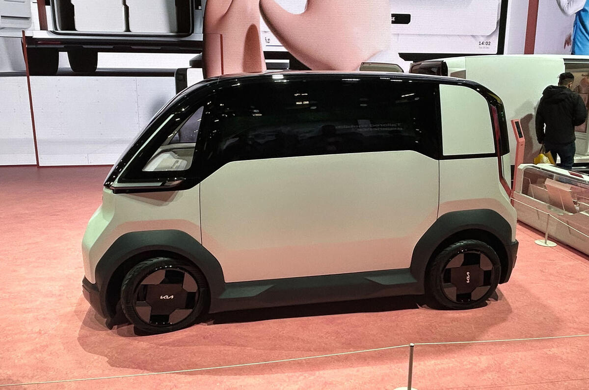 Kia PV1 CES side Kia PV1 CES side