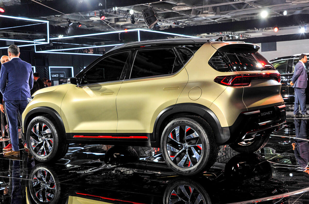 New Delhi Auto Expo 2020 - Kia Sonnet rear New Delhi Auto Expo 2020 - Kia Sonnet rear